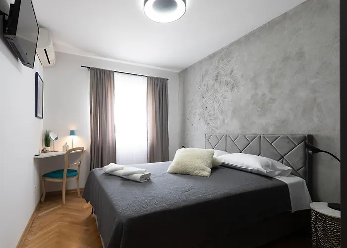 Dolly Completely Renovated 2023 Appartement Rovinj