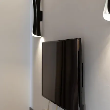 Dolly Completely Renovated 2023 Apartman *